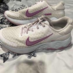 2023 Nike Wmns Renew Ride 3 'White Rush Fuchsia'