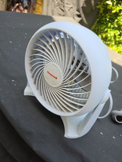 Table fan