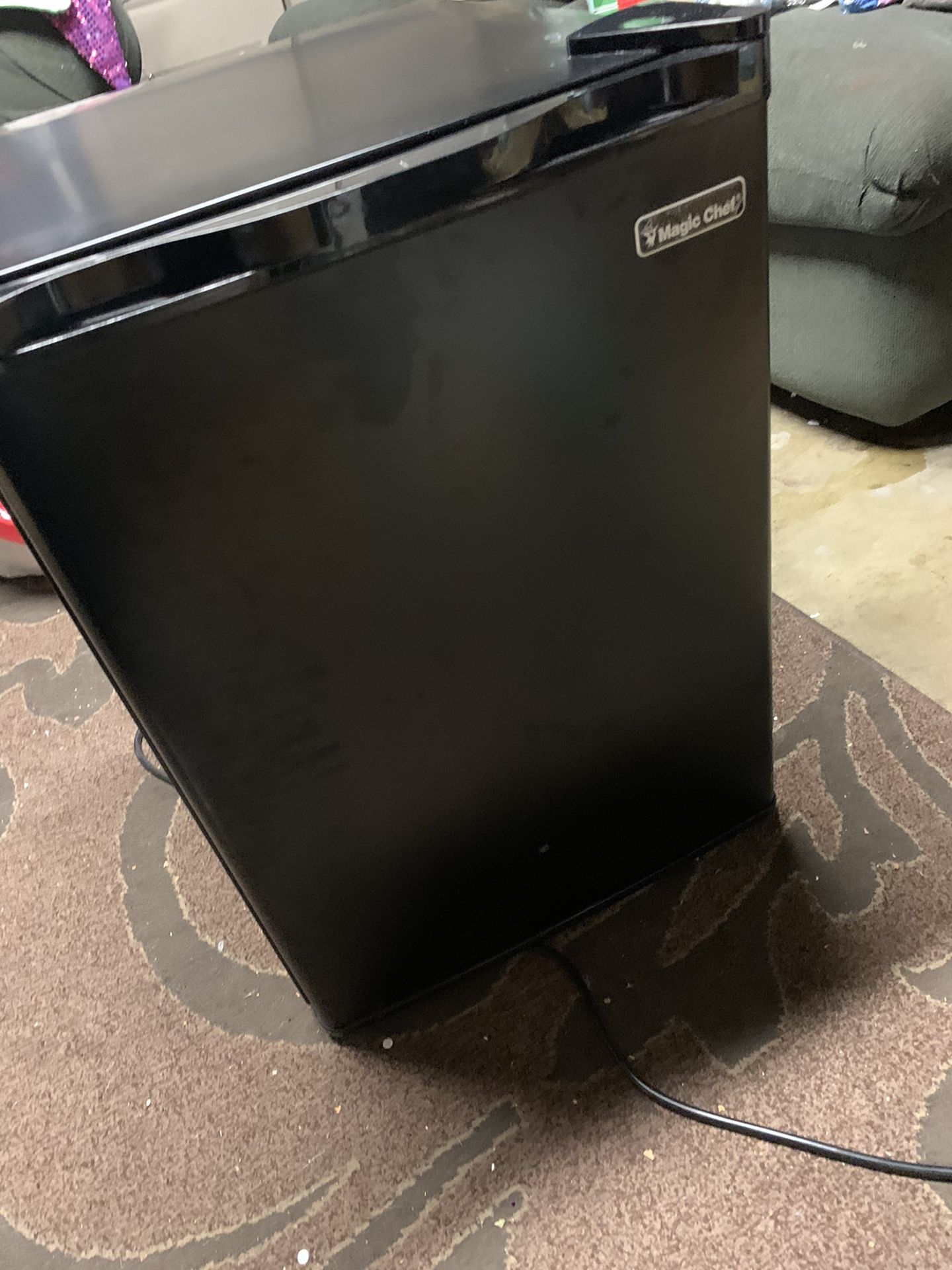 Mini Fridge 4/25/24