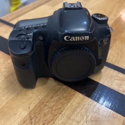 CANON 7D CAMERA- FOR PARTS