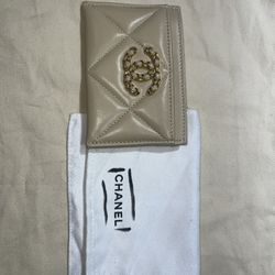 Chanel Goatskin Quilted 19 Card Holder Beige