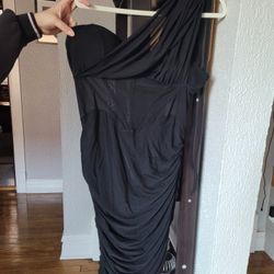 1XL Black Off The Shoulder Scrunched Midi Dress **Pick Up As Well