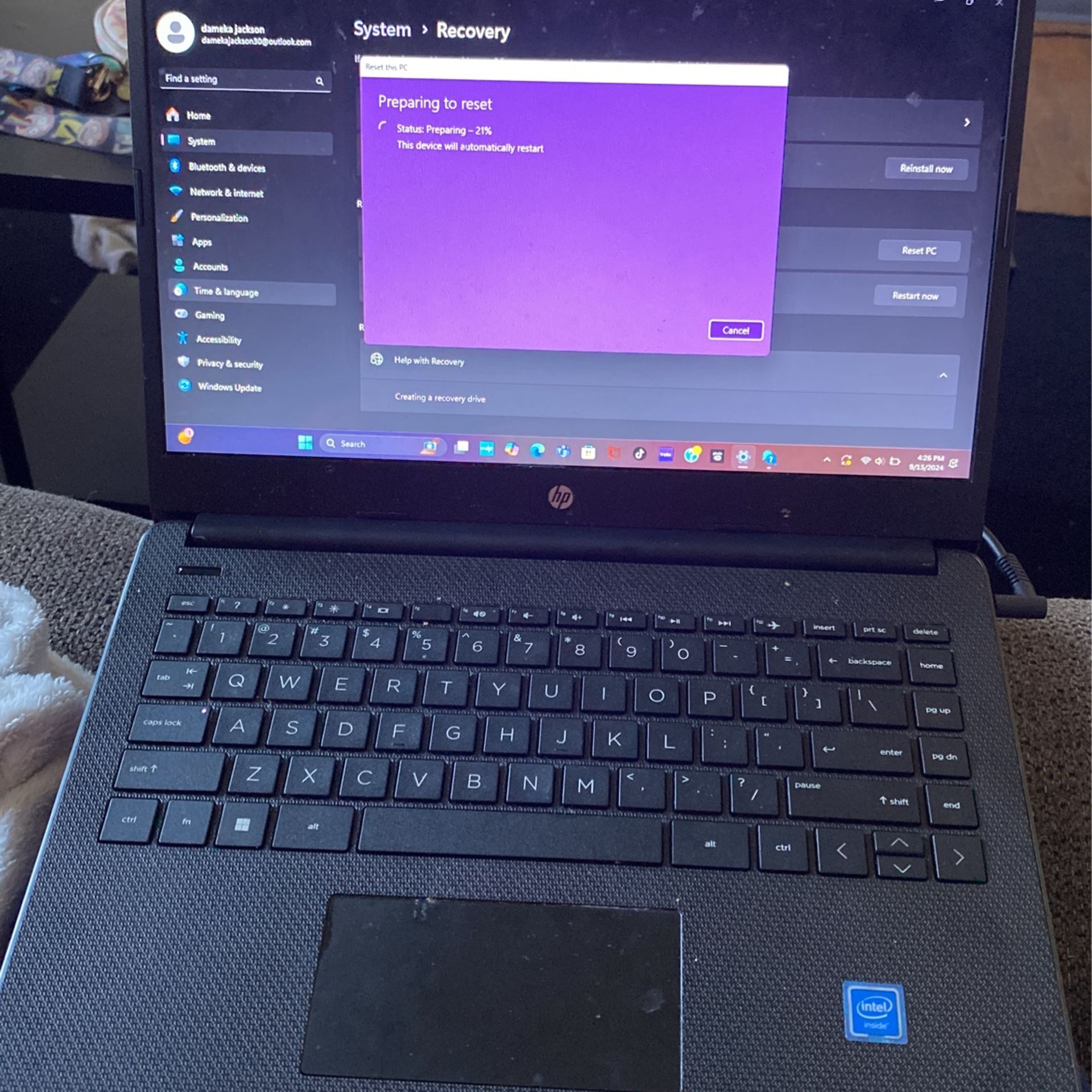HP TOUCH SCREEN LAPTOP