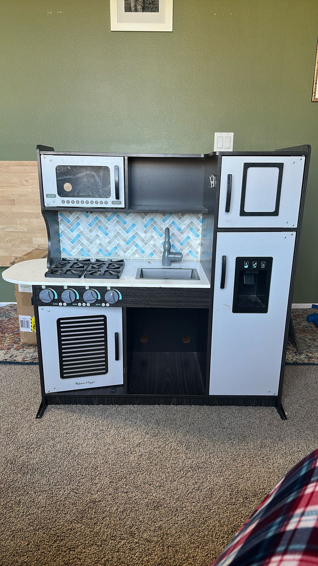 Melissa And Doug Play Kitchen