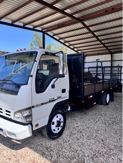 2006 Isuzu landscape truck flatbed diesel NPR NQR