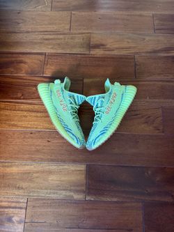Yeezy 350 Semi Frozen Yellow