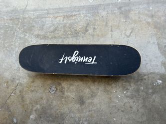 Skateboard Brand: Tennigolf
