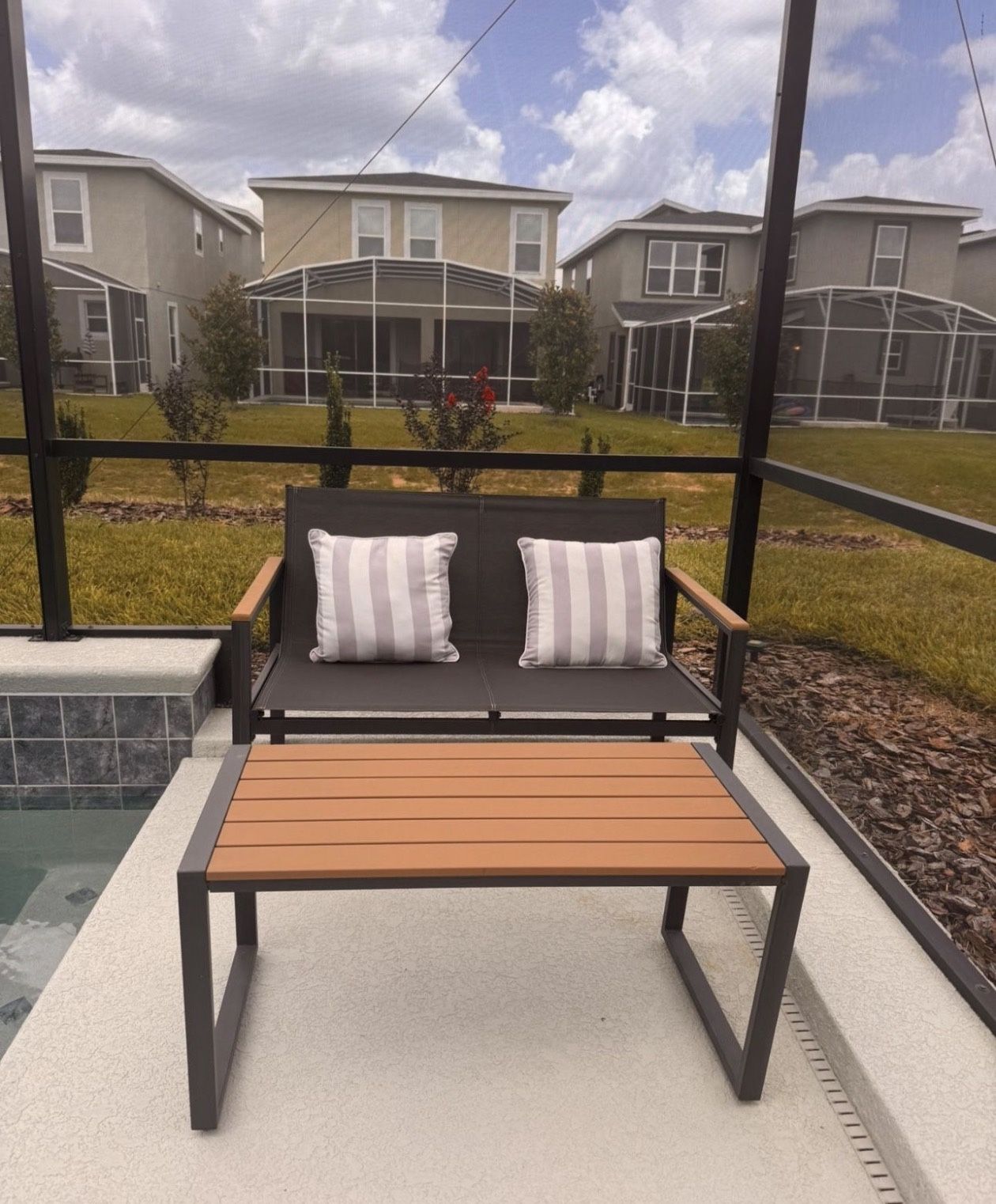 Outdoor Set (6 PCs) Loveseat+ 2 Accent Chairs+ 2 End Tables + Coffee Table 