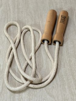 Everlast Wooden Handle Jump Rope – Model 4493 Kids