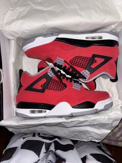 Jordan 4s toros