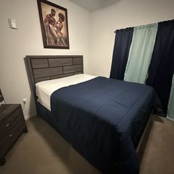 Queen Size Bedroom Set