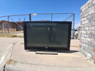 Free 50" sanyo tv for parts