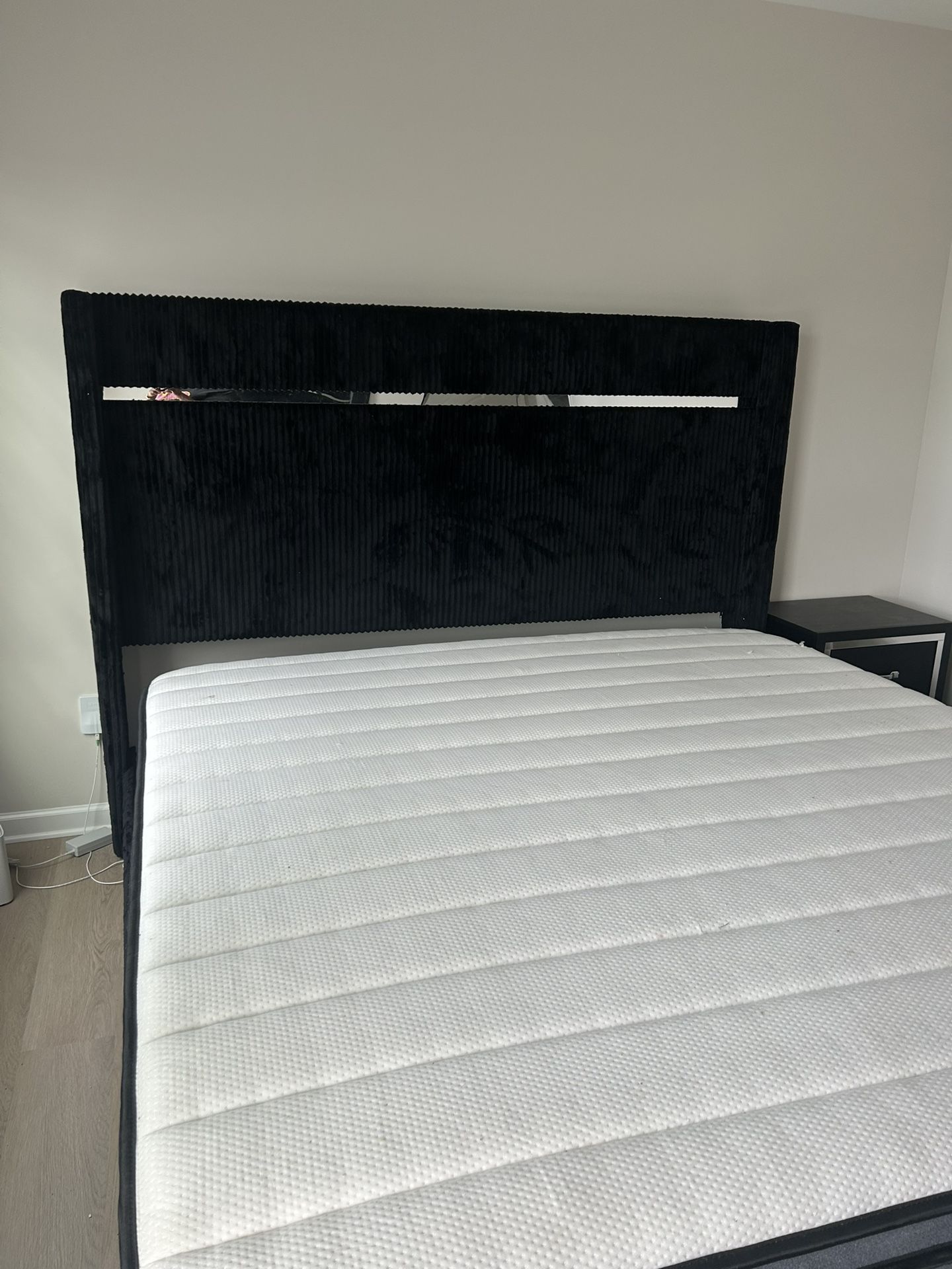 Dresser Night Stand Bed Frame Mattress And Box Mattress
