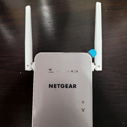 NETGEAR WiFi Range Extender 