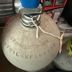 Luxfer aluminum gas cylinders scuba tanks