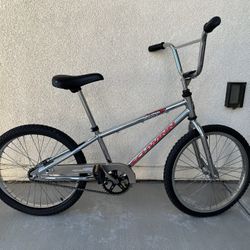 1995 Schwinn Aerostar “Collectors Bike”