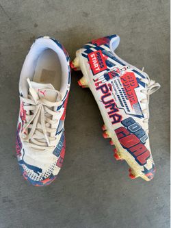 Soccer cleats
