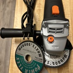 Angle Grinder With 2 Cutting Disc Included 