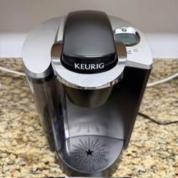  Keurig B60 Drip Coffee Machine – Great Condition!