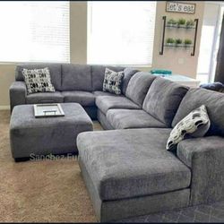 U SHAPED SECTIONAL COUCH FINANCING AVAILABLE 