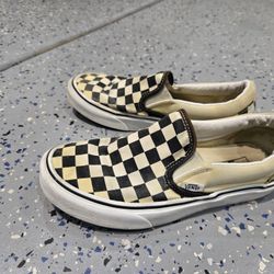 Checkard Vans 
