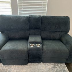 📦 Moving Sale – Recliner Sofa Set