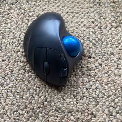 Logitech M570 Wireless Trackball Mouse