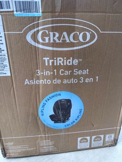 3-in-1 Convertible Car Seat (New)