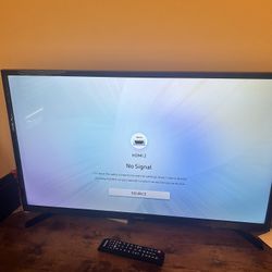 Samsung 32” Smart TV UN32N5300A with Remote Works Great