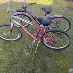 2 Beach cruisers 26" Giant and Diamondback - selling as pair on...