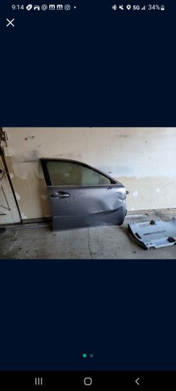 2015 Lexus 300 H Passenger Right Side Front Door Window Glass