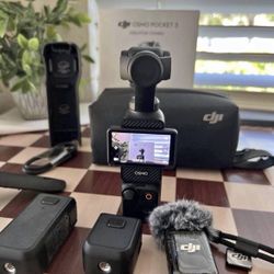 DJI Osmo Pocket 3 Creator Combo 