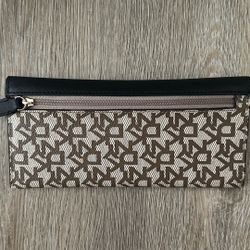 DKNY WALLET 
