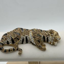 Iris Lane Jeweled Tiger Brooch Clear & Amber Colored Rhinestones Black Enamel 4X2” Great Condition 