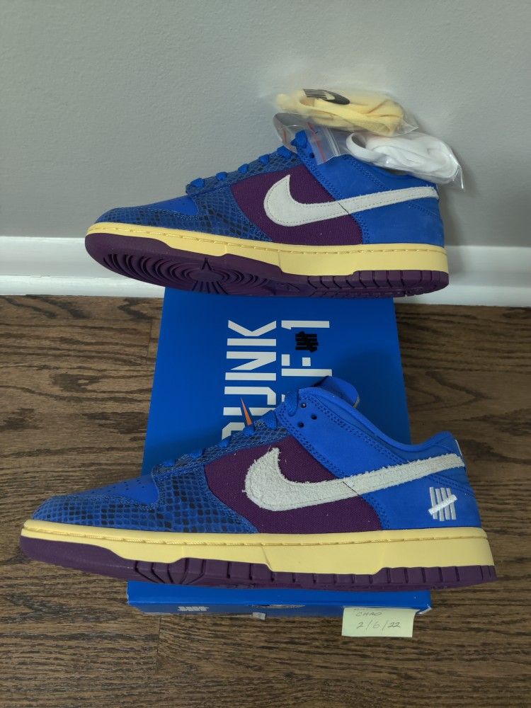 Nike Dunk Low Undefeated on it Dunk AF1