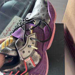 Size 10.5 - adidas Harden Voi.4 Men