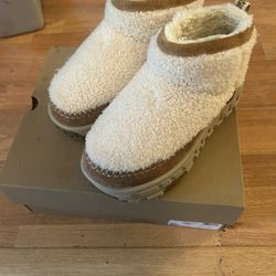 Brand New Uggs