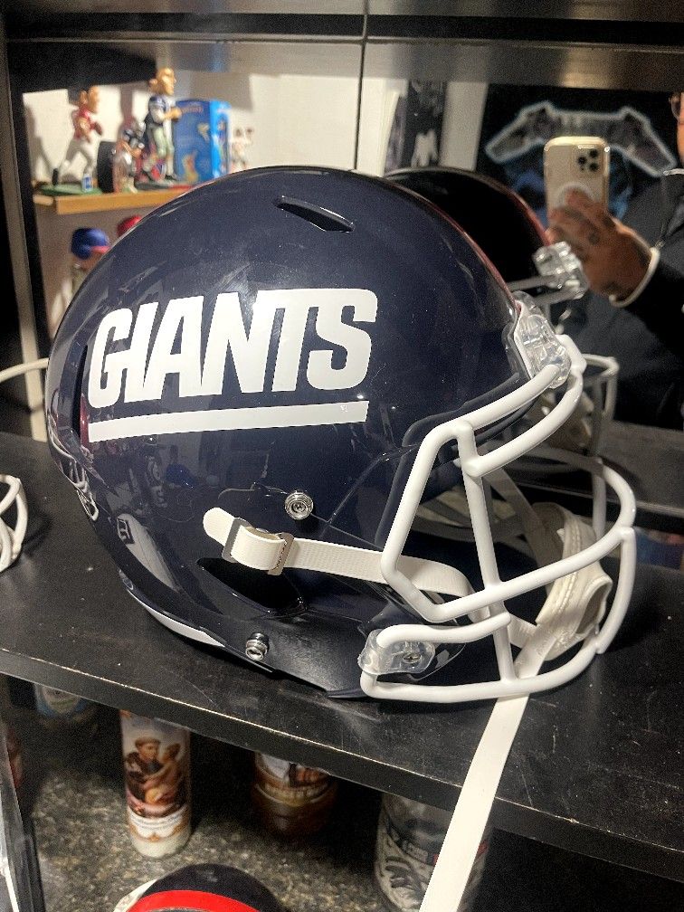 Selling A New York Giants Helmet