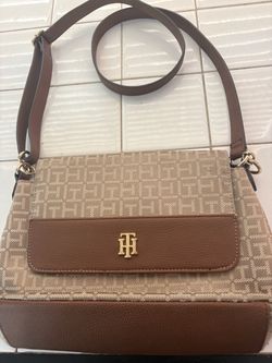 Tommy Hilfiger handbag