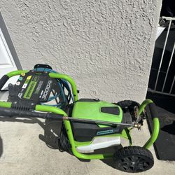 Green works 3000 PSI Pressure Washer 
