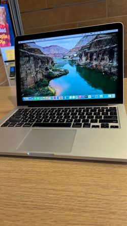 Apple MacBook Pro 13” Retina i5/8GB/256GB SSD $180