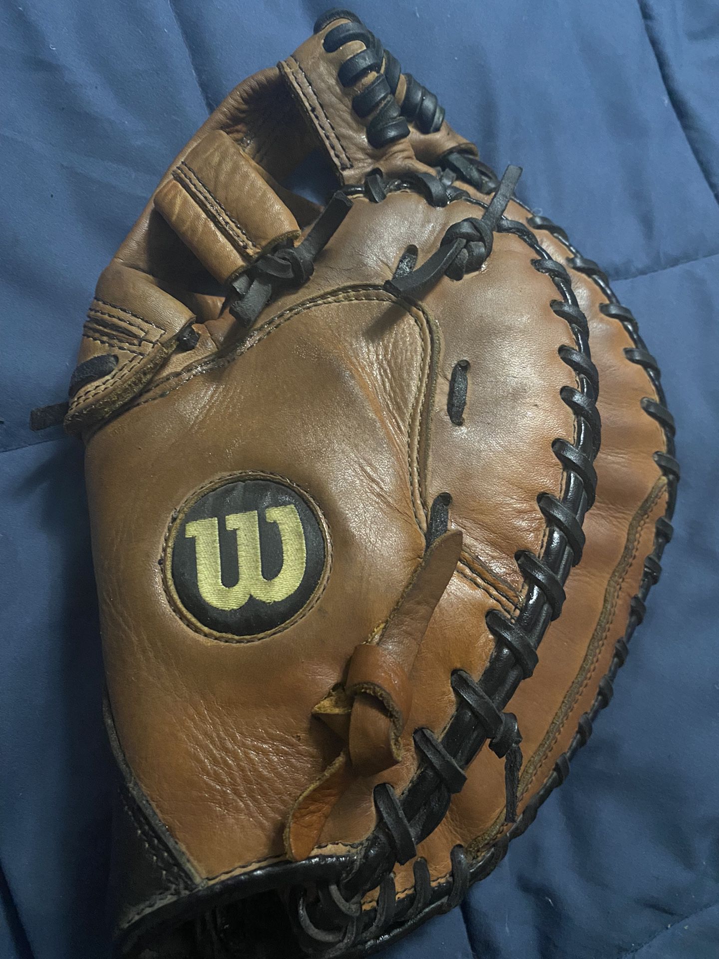 Wilson A500 Fast Pitch Softball Catcher’s Glove 