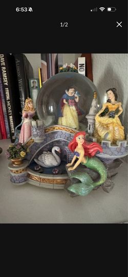 Disney Princess Snowglobe  (musical)