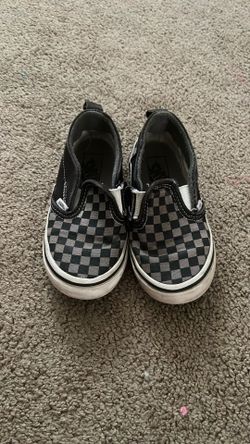 Boys Shoes Size 9.5