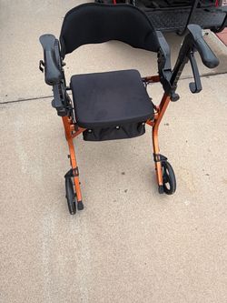 Lifestyle DLX Heavy duty rollator / transfer chair