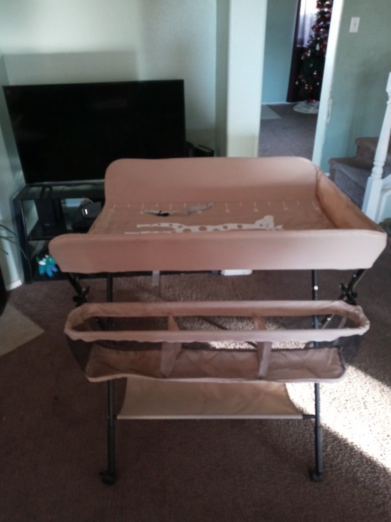 Foldable Baby Changing Table