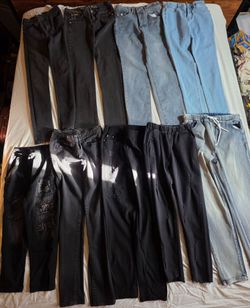 (9 Pairs) Lot of Womens Fashion  Jeans