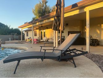 Sunvilla Chaise pool lounge chairs