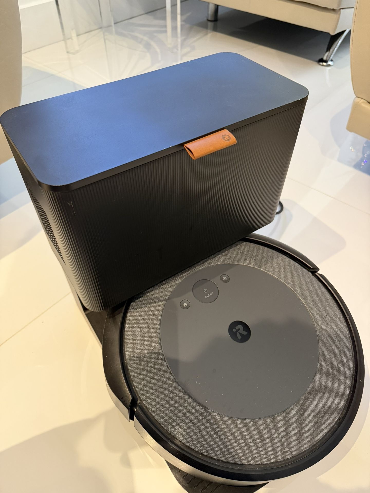 iRobot Roomba Combo i5+ Self-Emptying Robot Vacuum