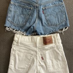 Levi’s Shorts 